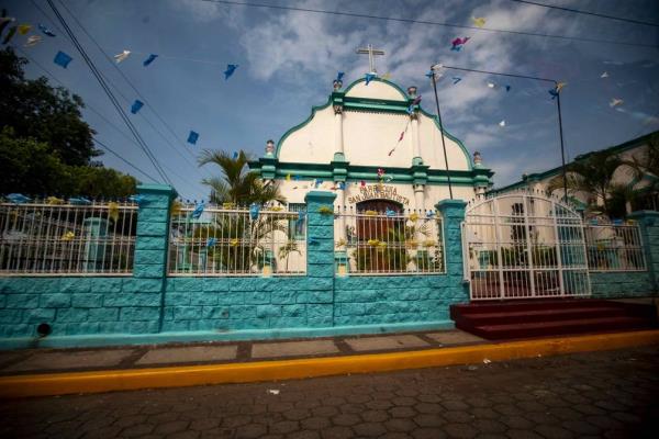 面对政府的围攻，厄瓜多尔圣公会与尼加拉瓜教会站在一起