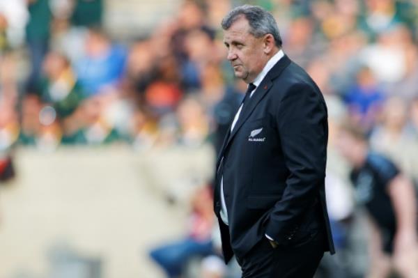 新西兰橄榄球坚持让福斯特担任全黑队教练