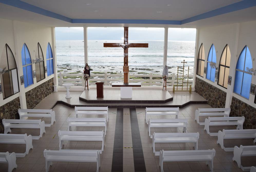 在厄瓜多尔，是否有必要在宗教仪式之前先举行民事婚礼?