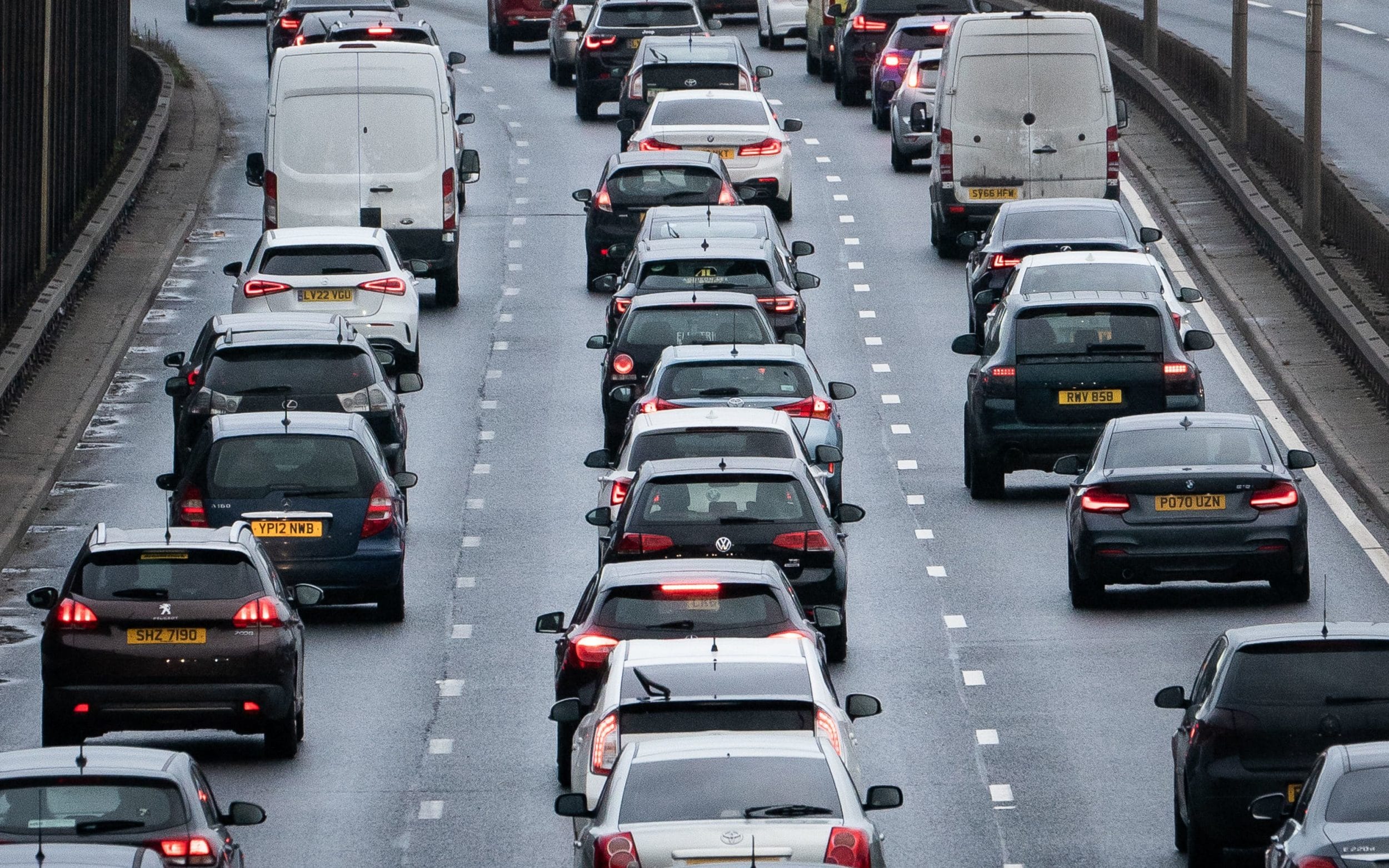 一份政府报告发现，自动驾驶汽车可能会使交通状况恶化85%